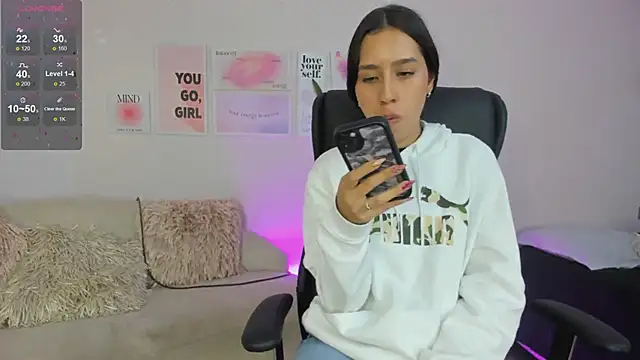 Snapshot of MissSussy chatting on 8, 2, 2025 MissSussy online show from 8, 2, 2025
