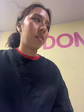 Snapshot of MissSussy chatting on 4, 3, 2025 MissSussy online show from 4, 3, 2025