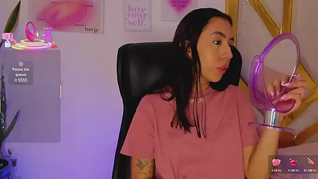 Snapshot of MissSussy chatting on 22, 3, 2025 MissSussy online show from 22, 3, 2025