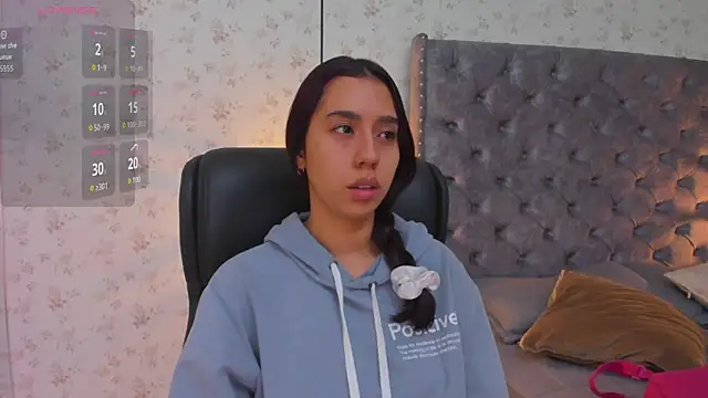 Snapshot of MissSussy chatting on 25, 11, 2025 MissSussy online show from 25, 11, 2025