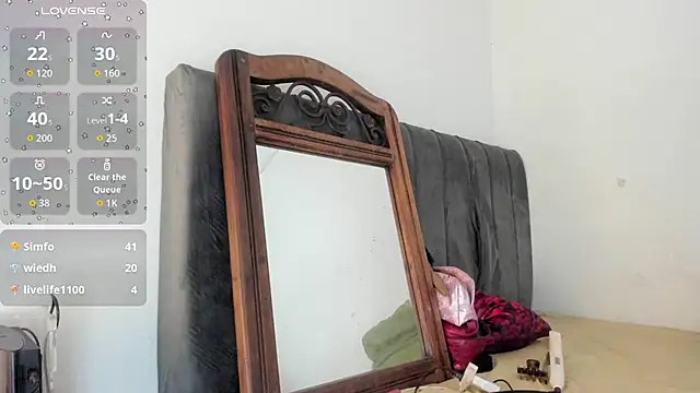 Snapshot of latinaStepmom chatting on 22, 9, 2025 latinaStepmom online show from 22, 9, 2025