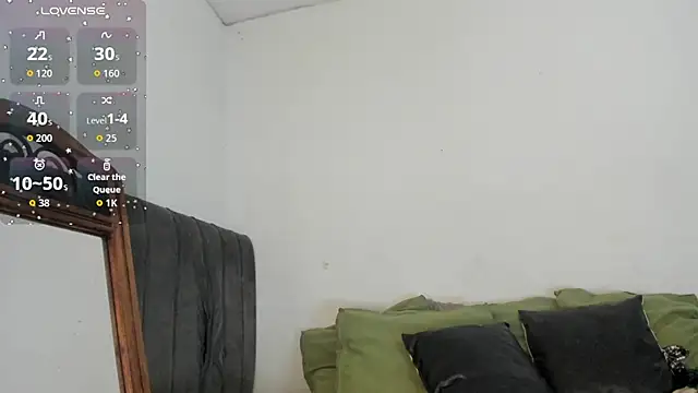 Snapshot of latinaStepmom chatting on 23, 9, 2025 latinaStepmom online show from 23, 9, 2025