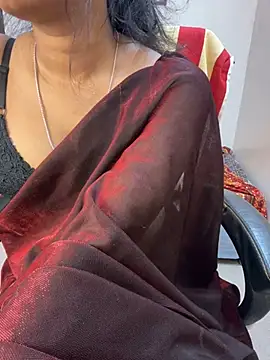 Snapshot of Spicy_sari_girl chatting on 7, 12, 2024 Spicy sari girl online show from 7, 12, 2024