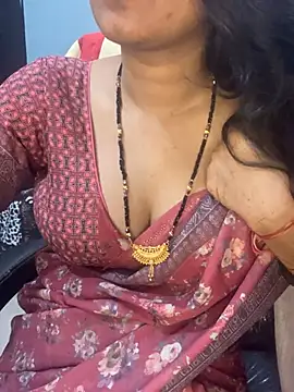 Snapshot of Spicy_sari_girl chatting on 28, 2, 2025 Spicy sari girl online show from 28, 2, 2025