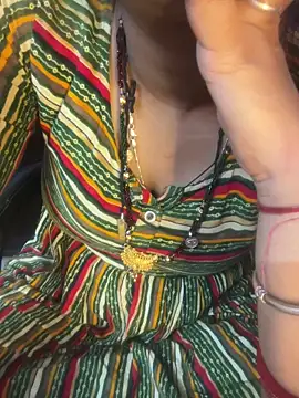 Snapshot of Spicy_sari_girl chatting on 17, 12, 2025 Spicy sari girl online show from 17, 12, 2025