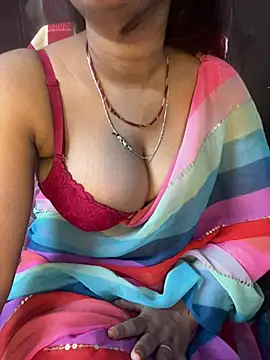 Snapshot of Spicy_sari_girl chatting on 9, 4, 2026 Spicy sari girl online show from 9, 4, 2026