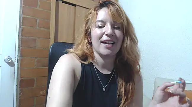 Snapshot of sweet_paula02 chatting on 4, 2, 2025 sweet paula02 online show from 4, 2, 2025