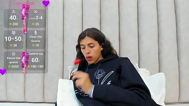 FreyaMoller online show from 31, 1, 2025