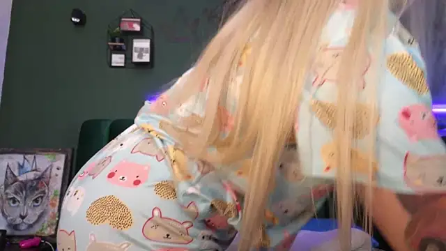 Snapshot of kimmie_meow chatting on 18, 1, 2025 kimmie meow online show from 18, 1, 2025