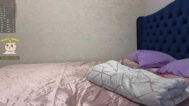 Snapshot of kimmie_meow chatting on 29, 9, 2025 kimmie meow online show from 29, 9, 2025