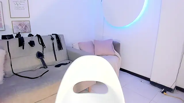 RACHEL EV online show from 31, 1, 2025