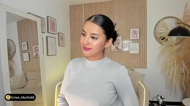 Kimm khalifa online show from 18, 1, 2025