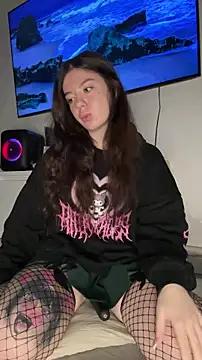 Kimi Ass online show from 2, 4, 2026