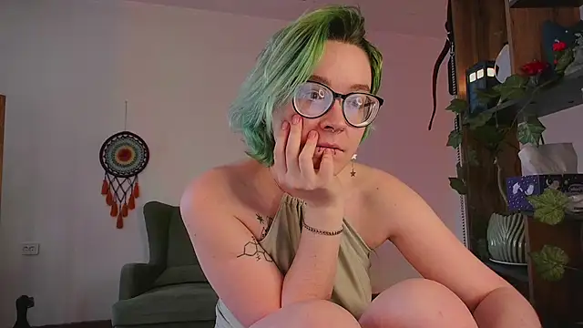 alisahug online show from 1, 2, 2025