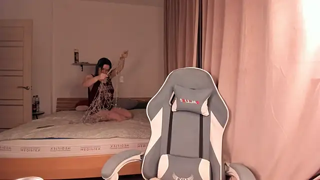 alisahug online show from 30, 11, 2025