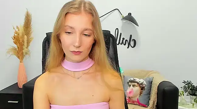 LolaWilsons online show from 18, 1, 2025