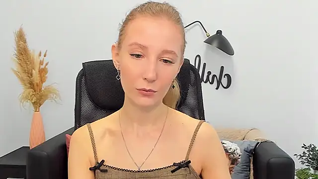 LolaWilsons online show from 21, 3, 2025