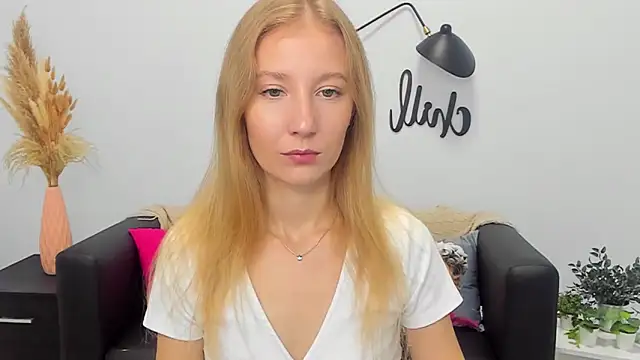 LolaWilsons online show from 19, 9, 2025