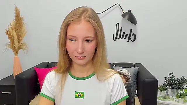 LolaWilsons online show from 17, 12, 2025