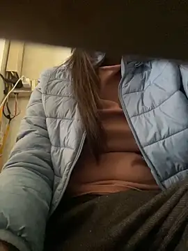 Tuongvy05 online show from 12, 2, 2026