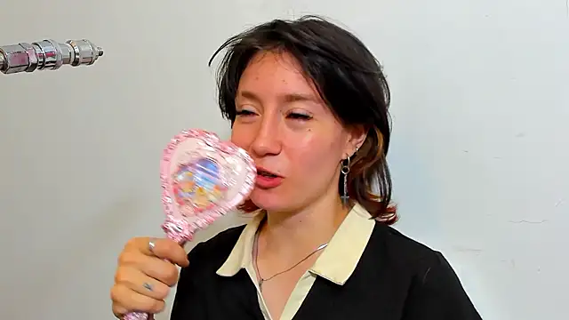 lizzy davis 1 online show from 8, 2, 2026