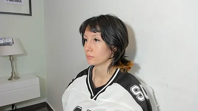 lizzy davis 1 online show from 11, 4, 2026