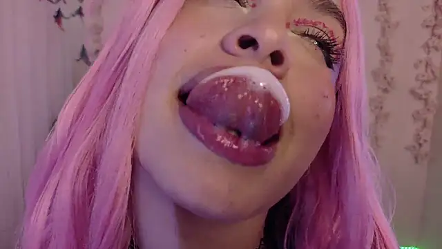 Haelycute online show from 21, 5, 2026