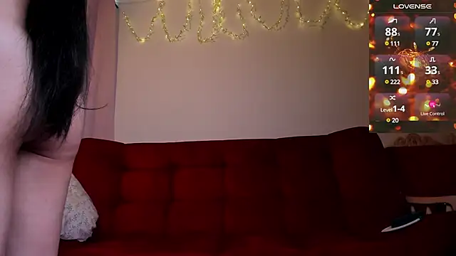 Snapshot of ohpetitemuse chatting on 26, 2, 2025 ohpetitemuse online show from 26, 2, 2025