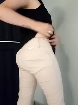 IsisBlake online show from 7, 2, 2025