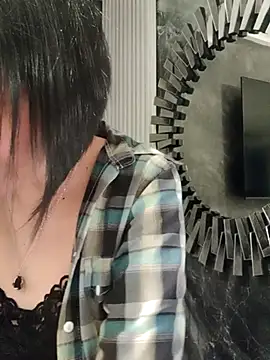 IsisBlake online show from 27, 2, 2025