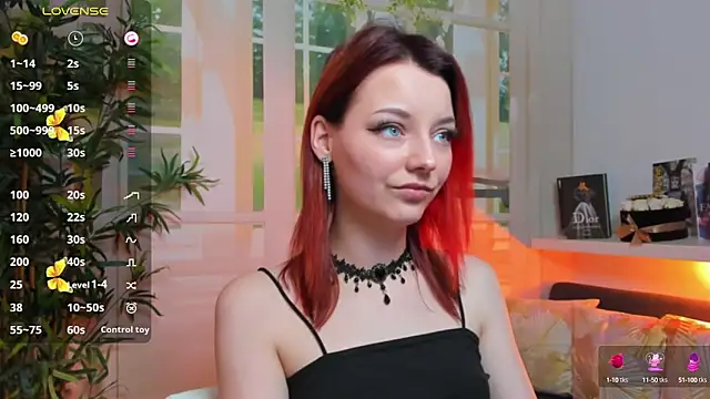 Snapshot of pretty_little_thing chatting on 12, 2, 2025 pretty little thing online show from 12, 2, 2025
