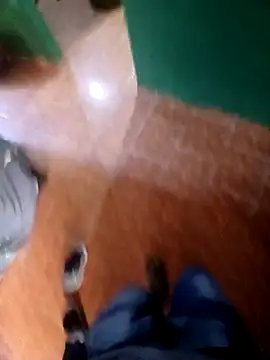 Snapshot of morenogts69 chatting on 28, 9, 2025 morenogts69 online show from 28, 9, 2025