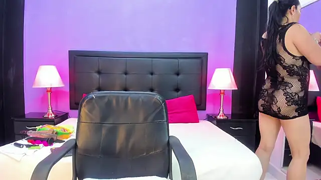 Snapshot of MaduraLuciana chatting on 18, 1, 2025 MaduraLuciana online show from 18, 1, 2025