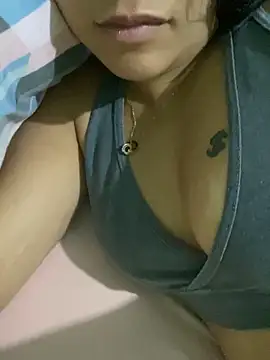 katrienee online show from 15, 2, 2025