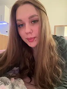Snapshot of Marylallka5 chatting on 10, 7, 2026 Marylallka5 online show from 10, 7, 2026