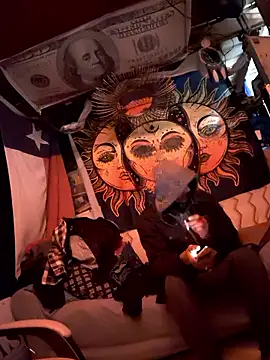 Gillygilly76 online show from 10, 1, 2026