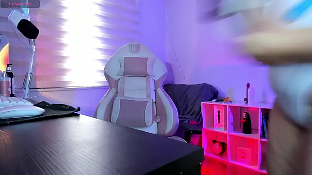 Gaby Miller22 online show from 9, 9, 2025