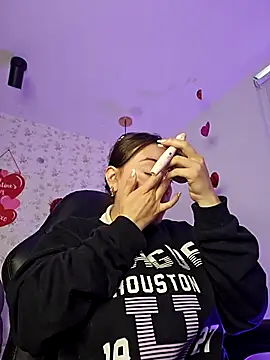 Snapshot of valery_mora chatting on 22, 2, 2025 valery mora online show from 22, 2, 2025