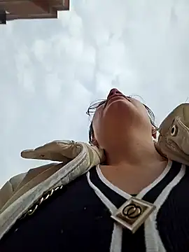 Snapshot of valery_mora chatting on 25, 2, 2025 valery mora online show from 25, 2, 2025