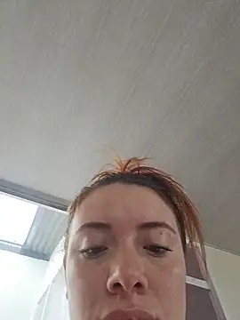 Snapshot of valery_mora chatting on 7, 10, 2025 valery mora online show from 7, 10, 2025