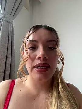 Snapshot of valery_mora chatting on 22, 7, 2026 valery mora online show from 22, 7, 2026