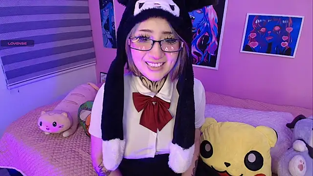 Miwa violet online show from 5, 4, 2026