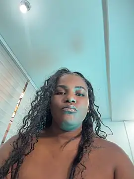 Snapshot of MAREIA_25 chatting on 7, 5, 2026 MAREIA 25 online show from 7, 5, 2026