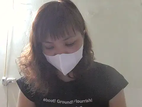 Snapshot of Angela-Eira chatting on 11, 5, 2026 Angela-Eira online show from 11, 5, 2026