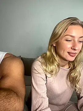 Snapshot of belle98 chatting on 2, 12, 2025 belle98 online show from 2, 12, 2025