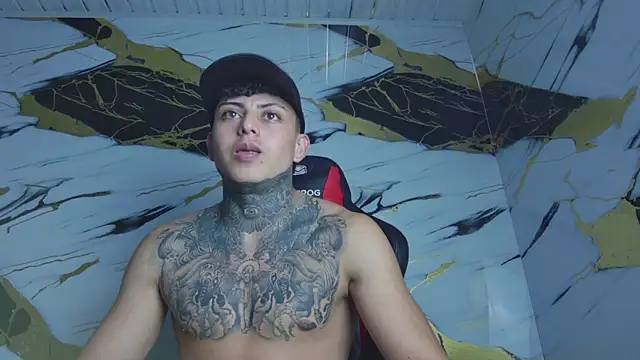 Kevin22 222 online show from 24, 1, 2025