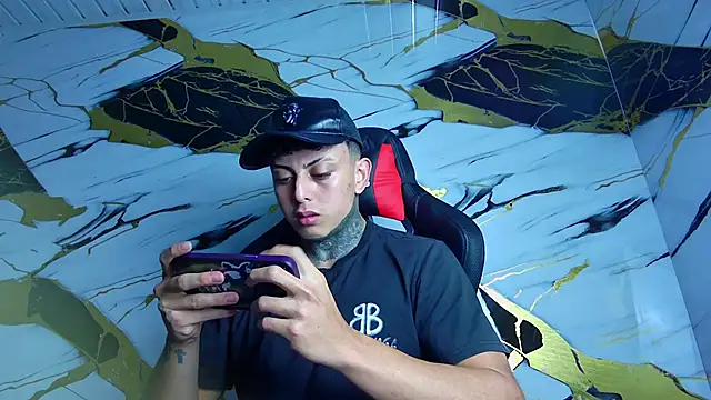 Kevin22 222 online show from 31, 1, 2025