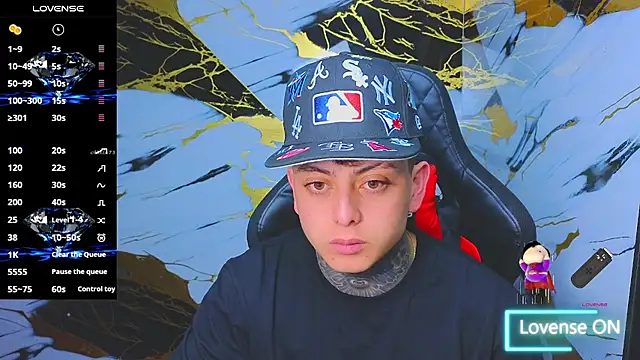 Kevin22 222 online show from 19, 11, 2025