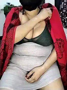 Snapshot of Tishani chatting on 12, 1, 2026 Tishani online show from 12, 1, 2026