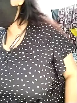 Snapshot of Tishani chatting on 17, 3, 2026 Tishani online show from 17, 3, 2026